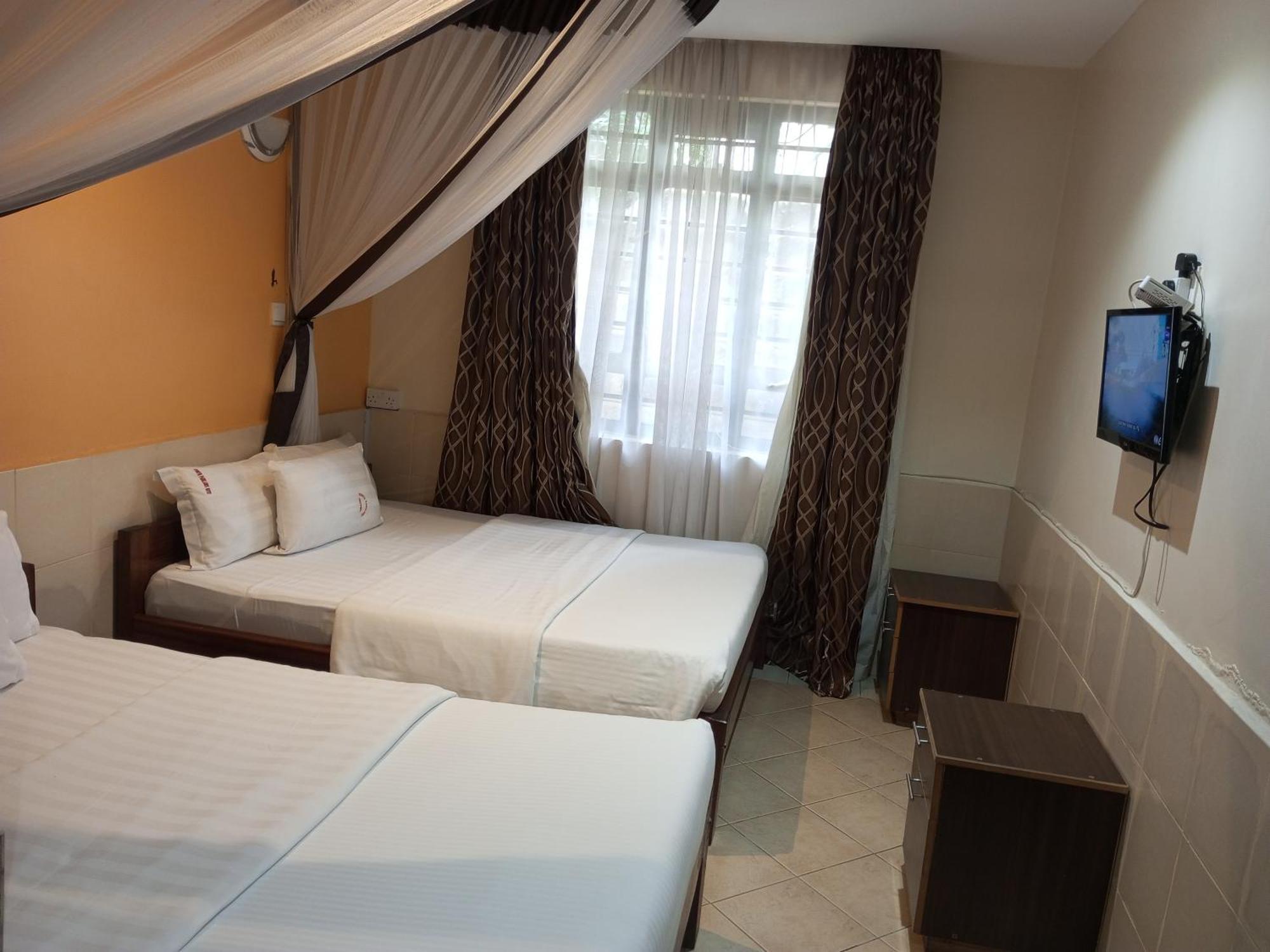Fourth Parklands Hotel Nairobi Exterior foto